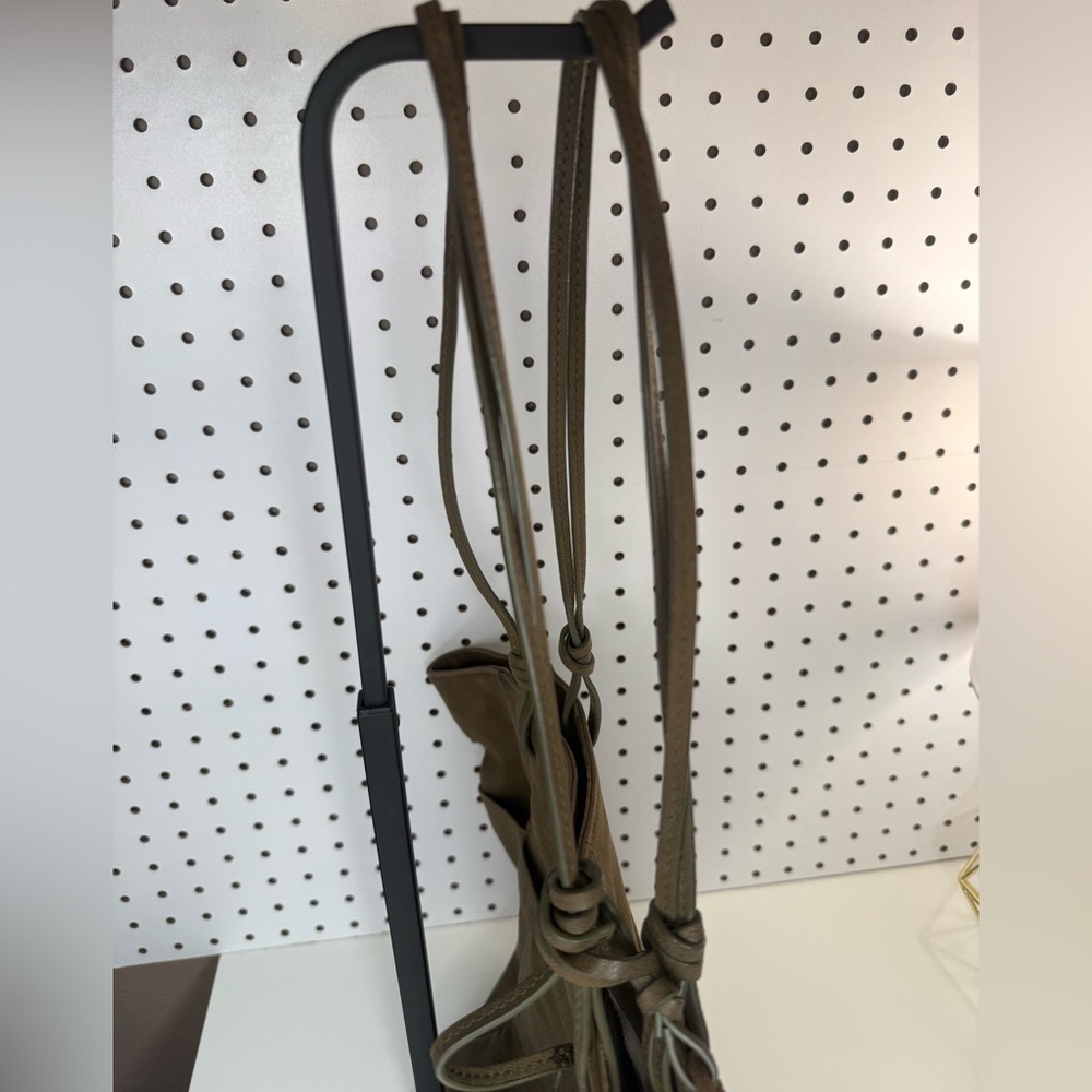 Lucky Brand Green Leather Shoulder Bag/Tote - Picture 5 of 16